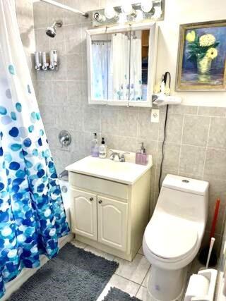 ניו יורק 3 Bedrooms 2 Stops To Manhattan מראה חיצוני תמונה